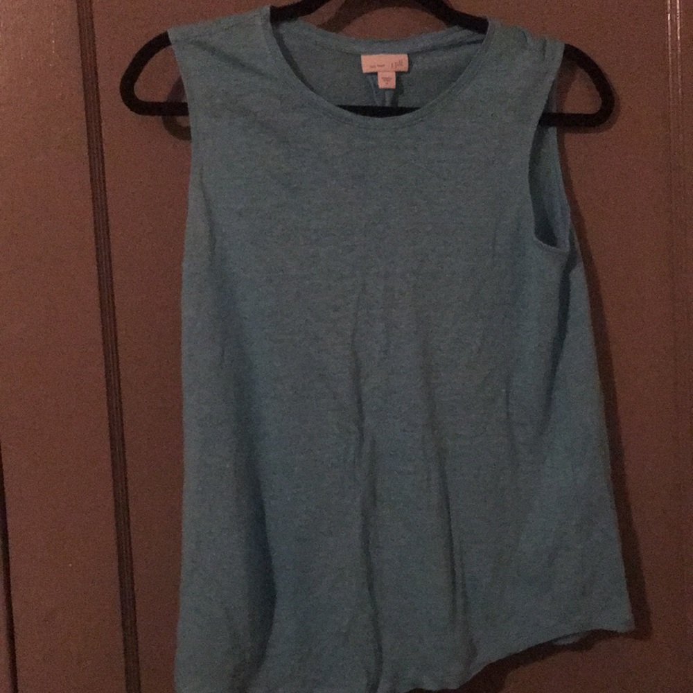 J.Jill light blue tank top w crease in the back